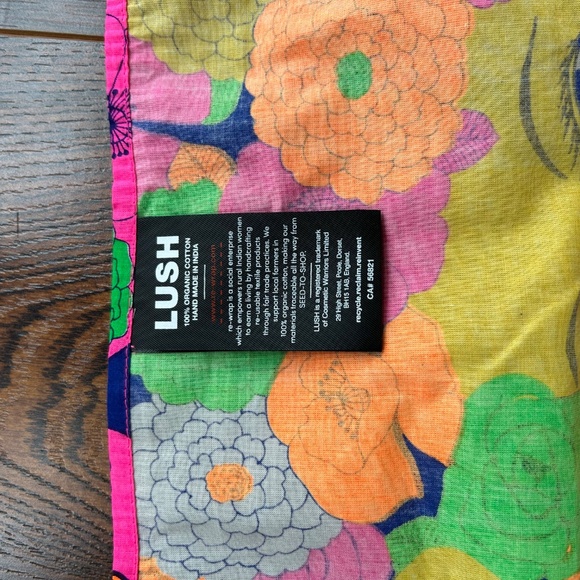 Lush Cosmetics knot wrap - Picture 2 of 3